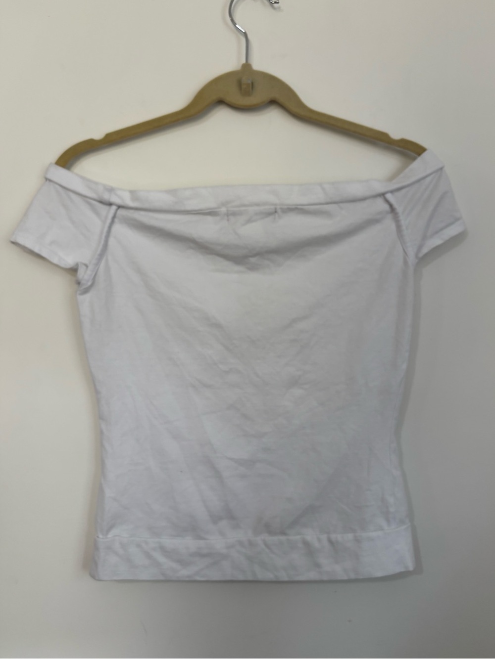 Baby Phat White Off-Shoulder Embroidered Cat Graphic Top - Picture 3 of 5